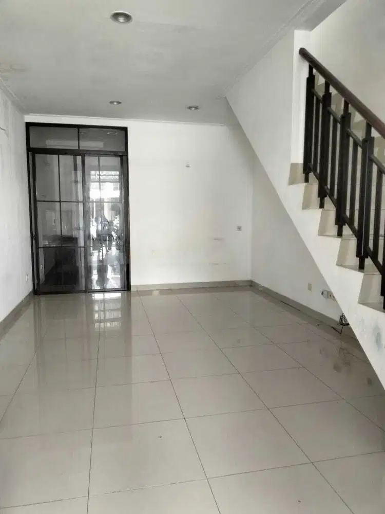 Rumah 2 lt Green Lake City 4x15 – Cluster East Asia – SHM