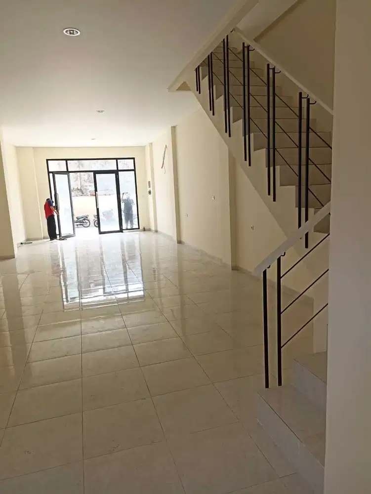 Disewakan Ruko Kemanggisan Raya - Jakarta Barat, Bagus siap Huni