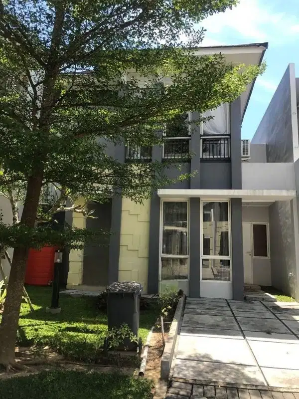 rumah cantik minimalis 2 lantai di grandcity