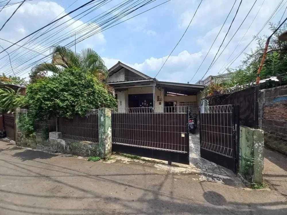 Dijual Rumah lama siap huni murah hitung tanah di Condet