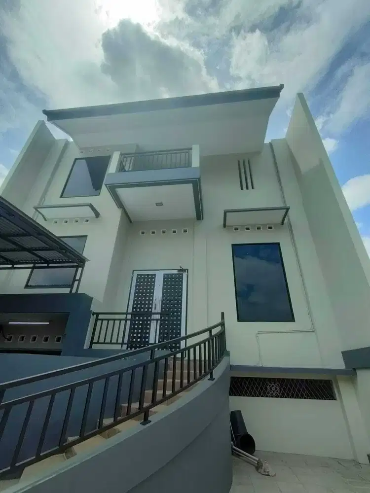 Ex Kantor + Warehouse Meruya Utara – Rooftop 360°, Bangunan Rapih