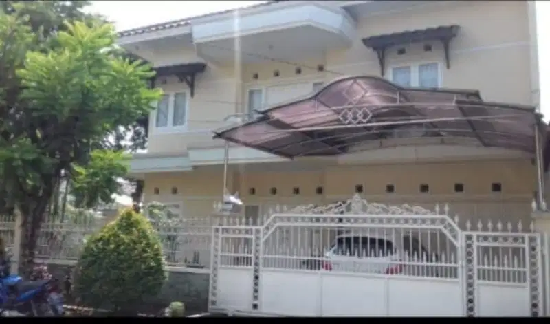 Rumah hook 2 lantai perum bogor baru dekat pintu tol  dan kebun raya