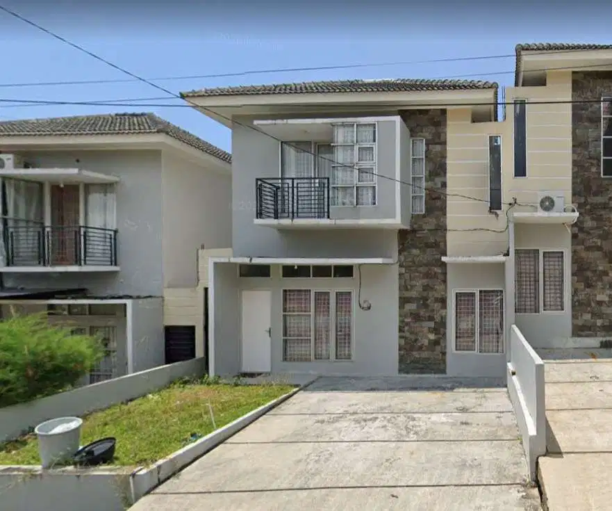 Rumah dijual 2 lantai Castarica Balikpapan Regency