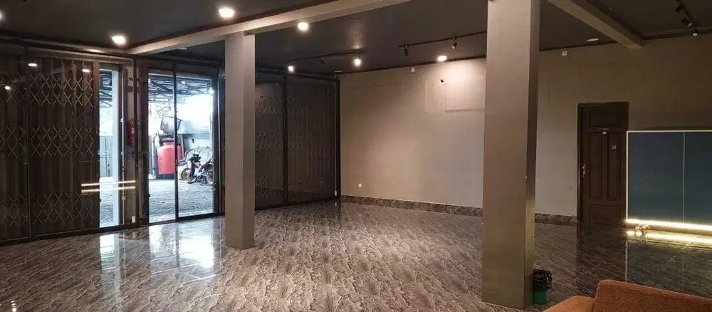 Di  sewa kan ruko luas pinggir jalan ps minggu