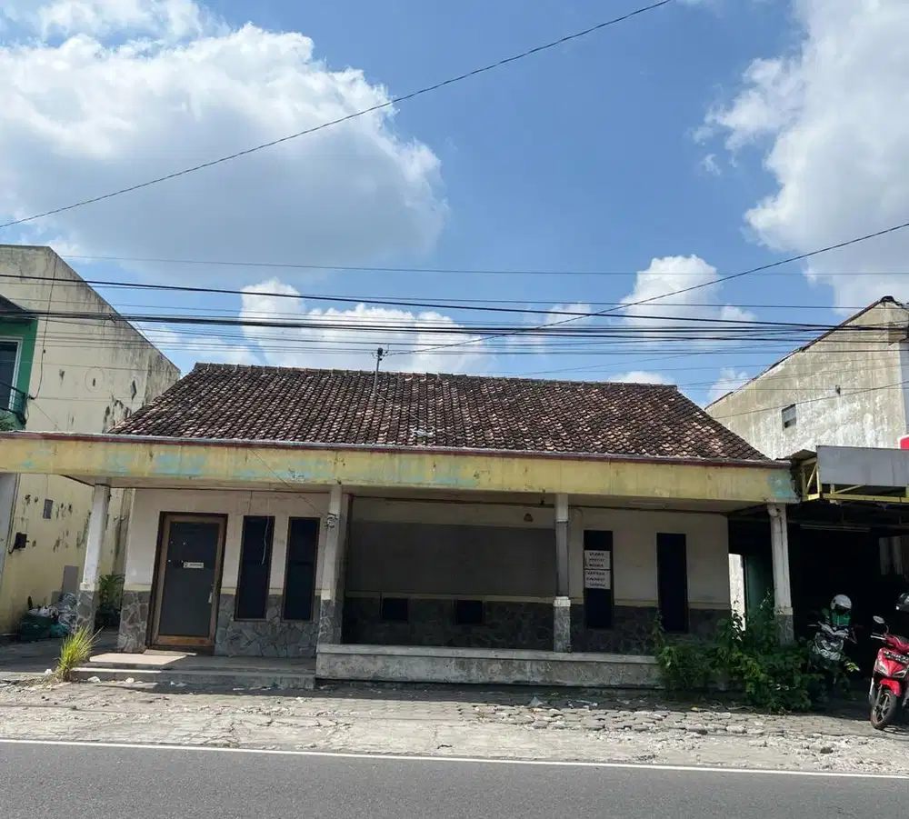 Rumah Cocok Untuk Jadikan Ruang Usaha Lokasi Jl. Palagan Dekat Hyatt