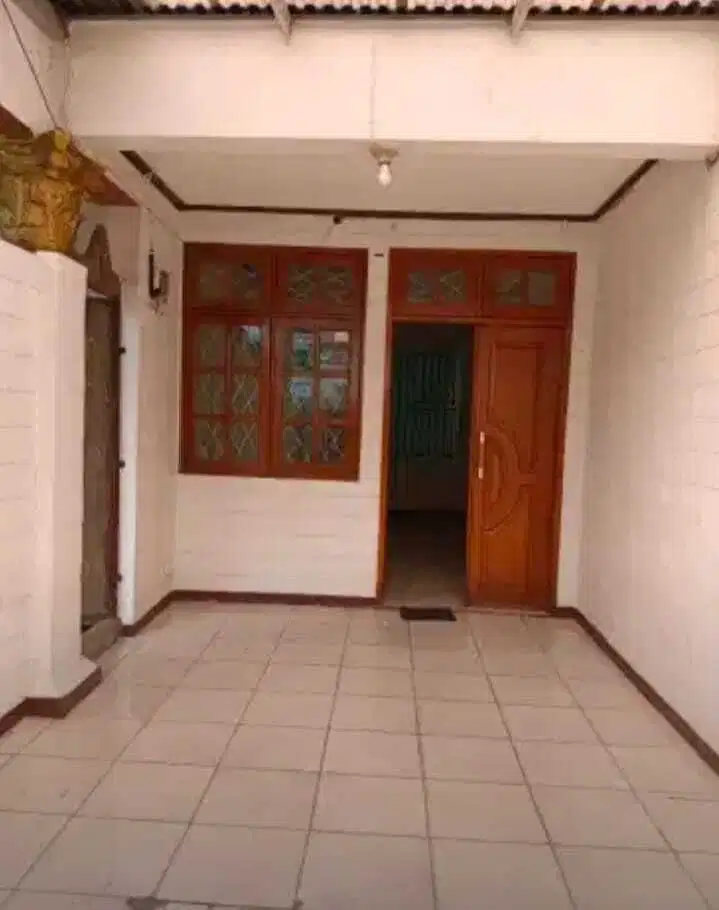 Di sewa rumah di Tebet timur jalan 2 mobil