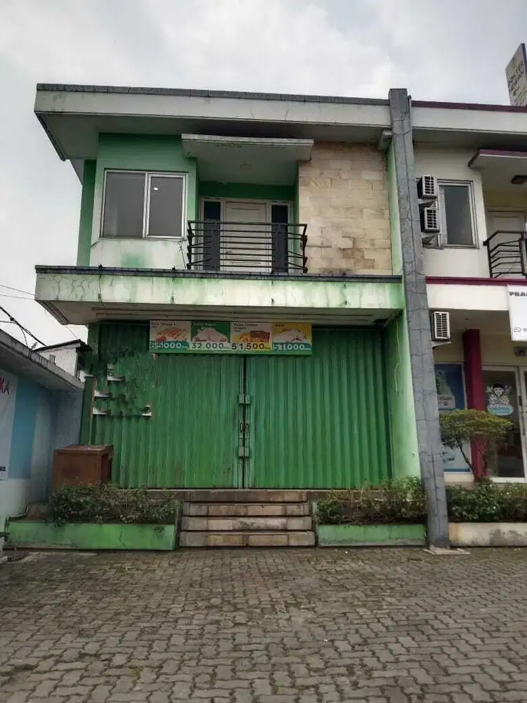 Disewakan Ruko 2 lantai  Lokasi Strategis, Jalan High Traffic