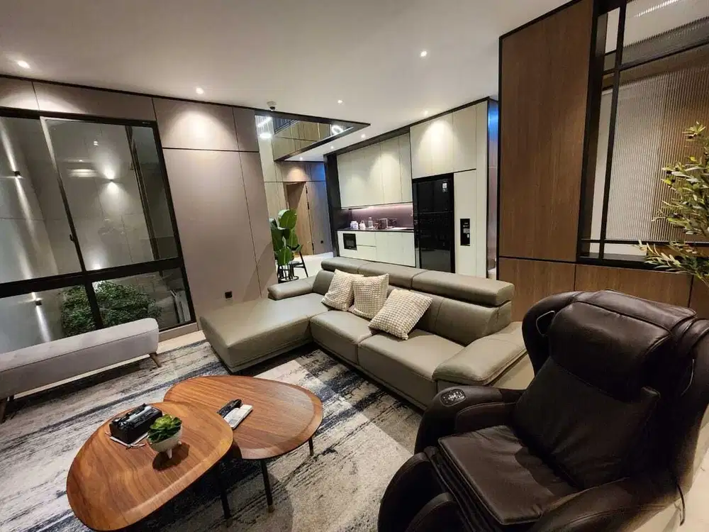 Kazumi The Zora BSD, Rumah Mewah 3 Lantai