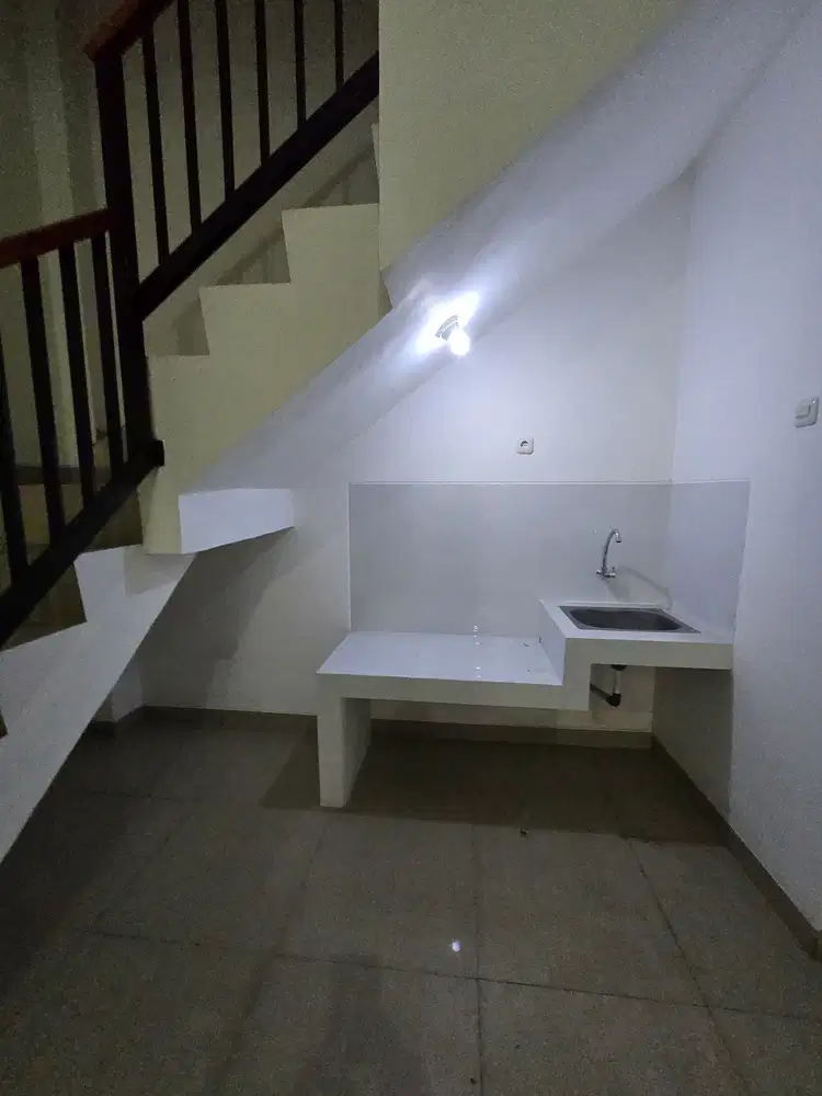 Di sewakan ruko talaga bestari murah banget