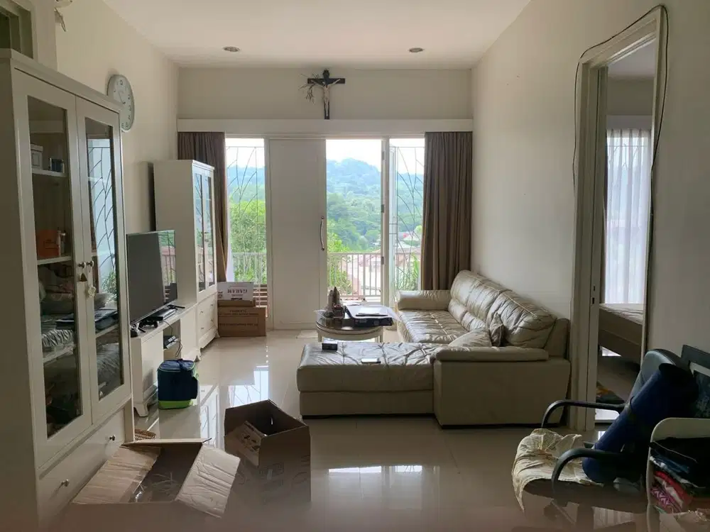 Jarang ada! Di Jual Rumah  di Candi golf cluster royal, semarang