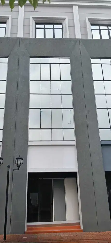 Ruko 2 muka 4 lantai disewakan Sedayu City Kelapa Gading Jakarta Utara