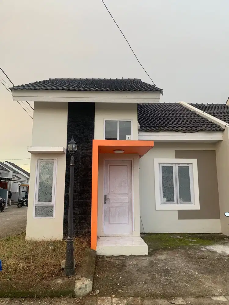 DIJUAL CEPAT RUMAH BUMI AROEPALA HERTASNING BARU DEPAN ROYAL SPRING