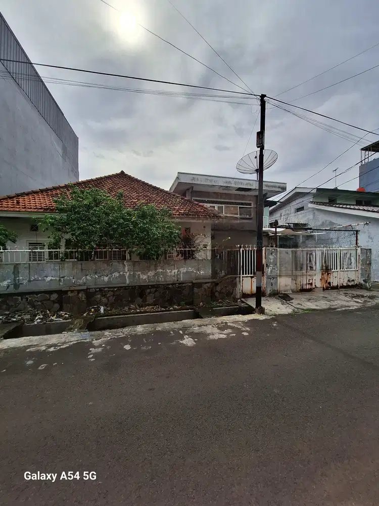 Dijual Rumah Lama di Petojo - Jakarta Pusat