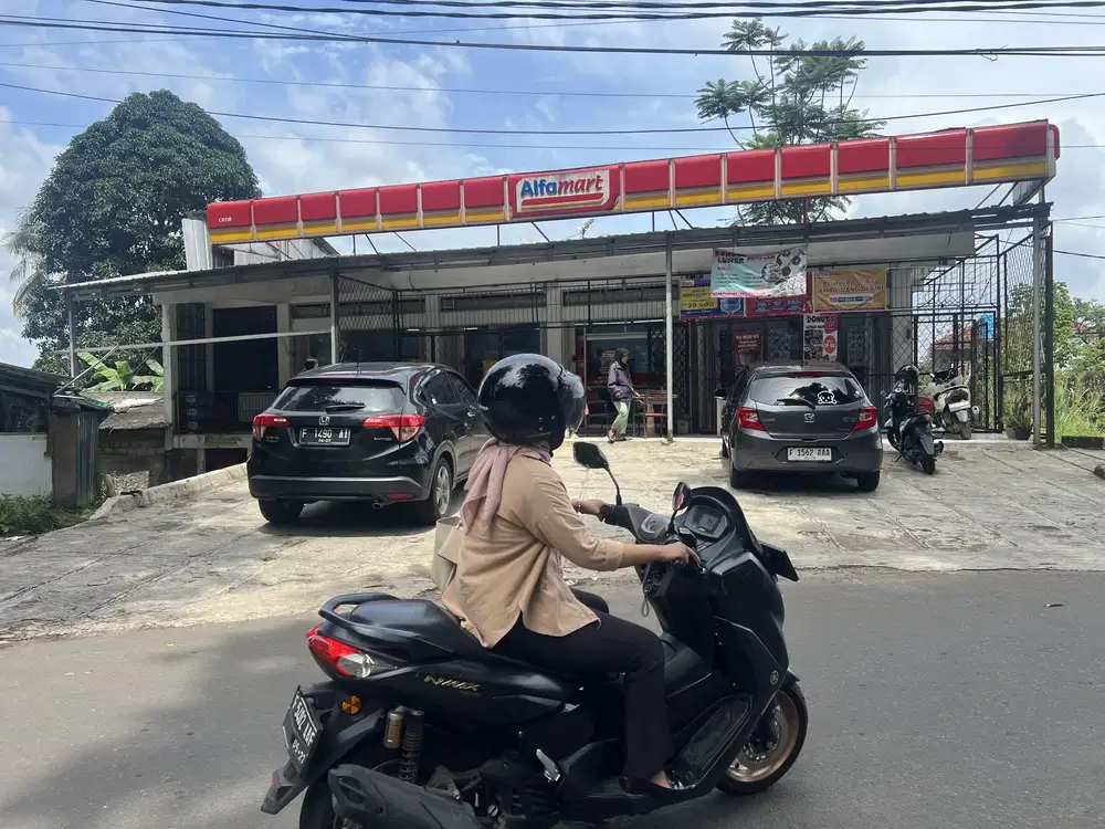 Alfamart Masih Berjalan Dekat Pintu Masuk Cifor Bonus Empang