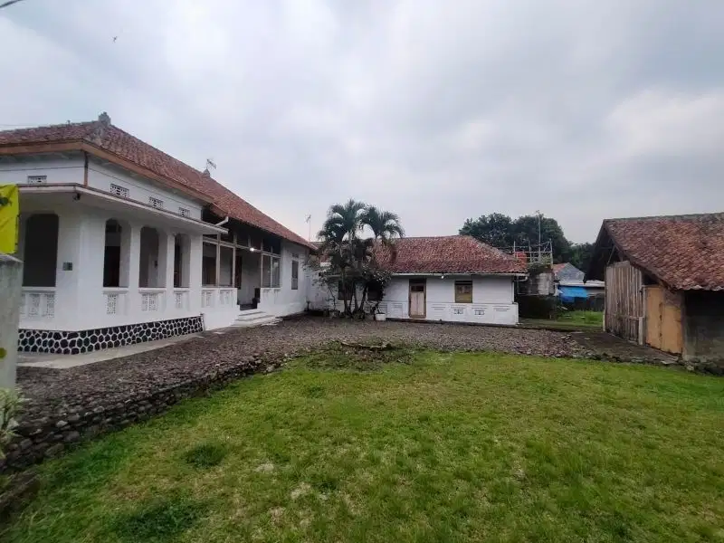 Ruang Usaha Murah Strategis Veteran Tengah Kota Akses Jagorawi KRL