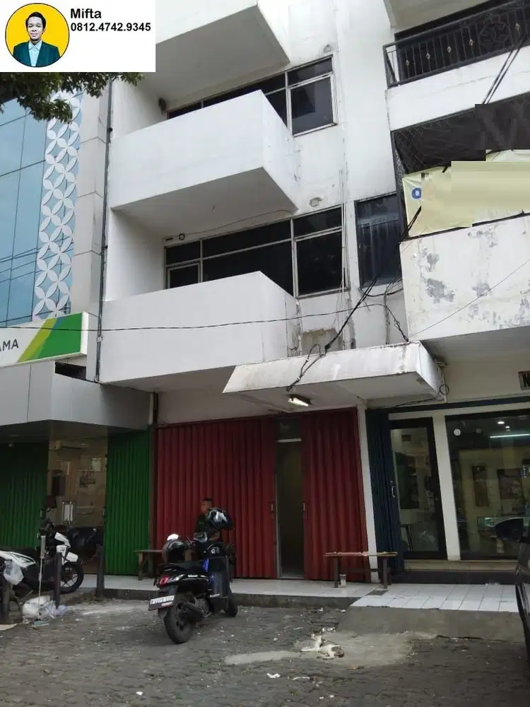 313. Sewa Ruko 3 Lantai Strategis di Jl. Raya Kebayoran Lama Jaksel