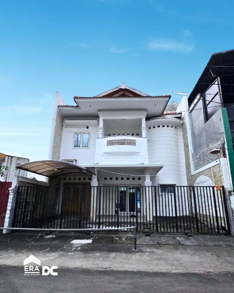 Rumah Bagus 2 Lantai Siap Huni di Seteran Semarang