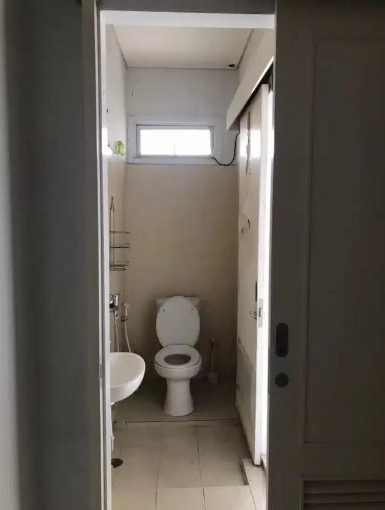 Disewakan Rumah MURAH Bagus di Cluster Arcadia By Rumah Chinida