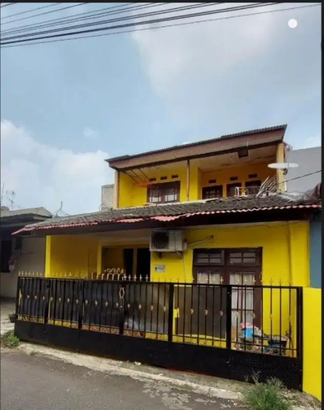 Dijual cepat rumah 2 lt di Villa Pertiwi
