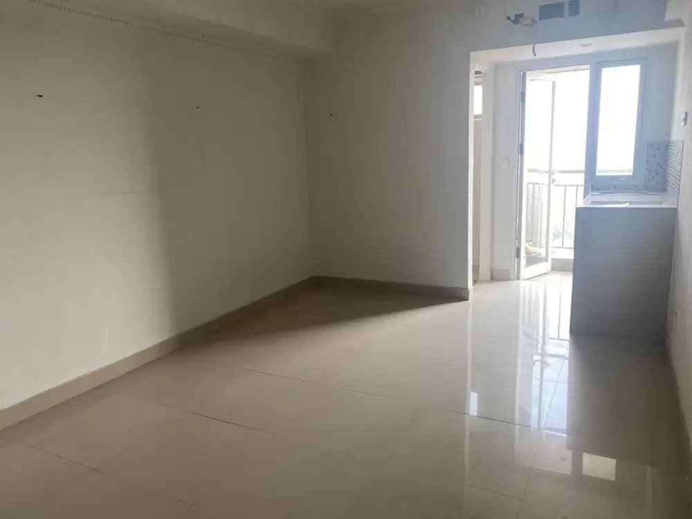 Turun harga dari 750juta menjadi 675juta unit studio surat Stratatitle