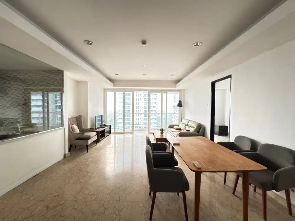 Jual murah apartemen royale springhill 2BR 165 meter