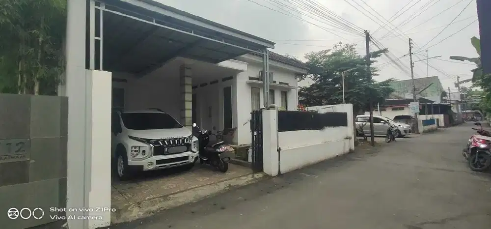 Rumah Bagus Siap Huni Lokasi Strategis  700 Meter Alun2 Purwokerto