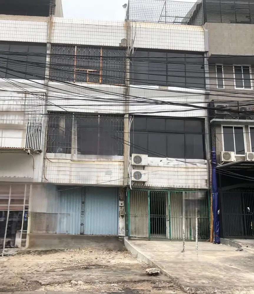 DIJUAL RUKO AREA KOMERSIL BANGUNAN 4 LANTAI DI DURI KEPA