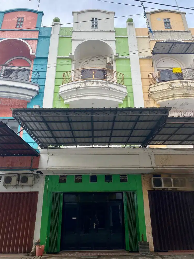 DISEWAKAN RUKO 3,5 LANTAI KAWASAN CENDRAWASIH SQUARE MAMAJANG