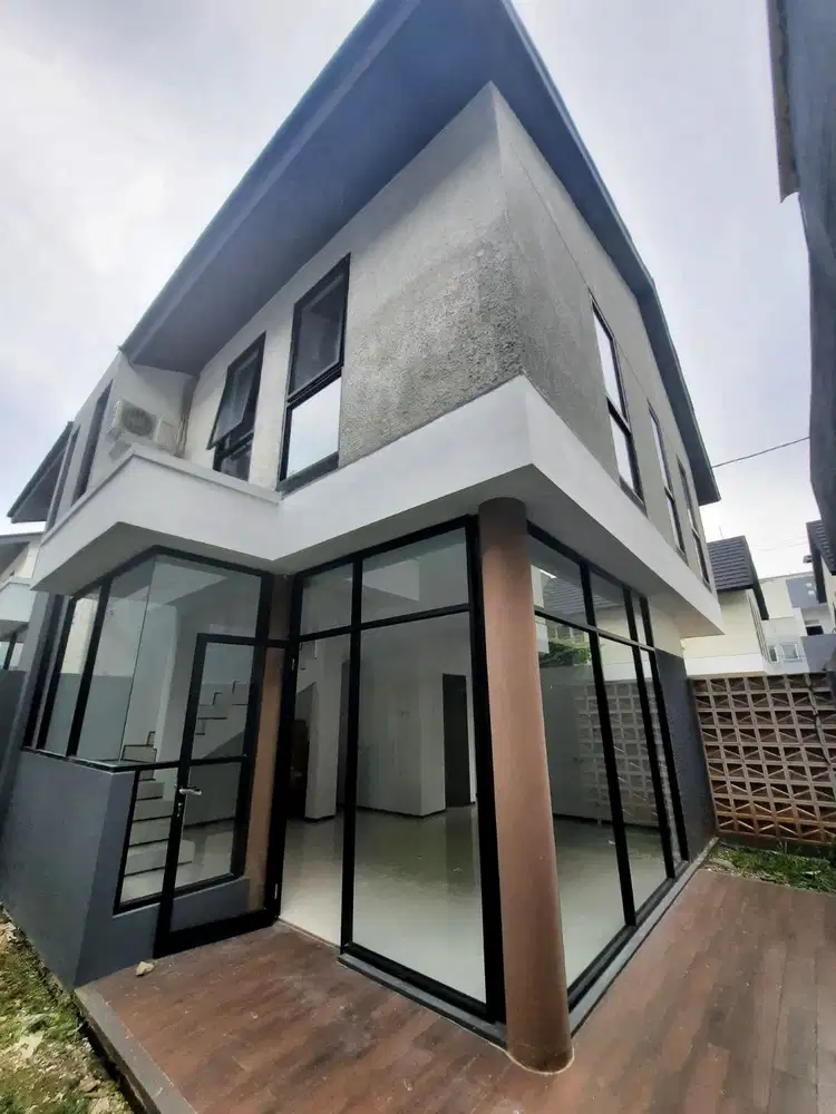 Townhouse Pasar Rebo Selangkah ke Simatupang dan Aeon Mall