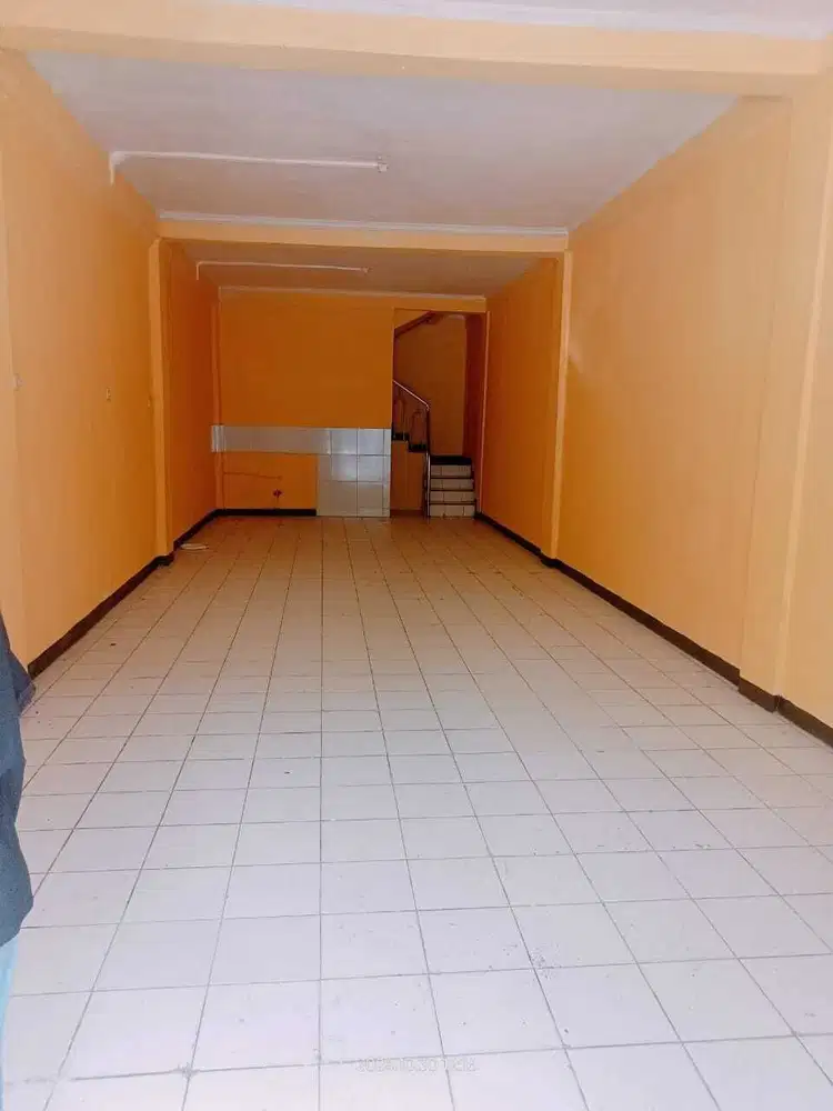 Disewakan Cepat Ruko di Jl Basuki Rahmat .Jakarta Timur