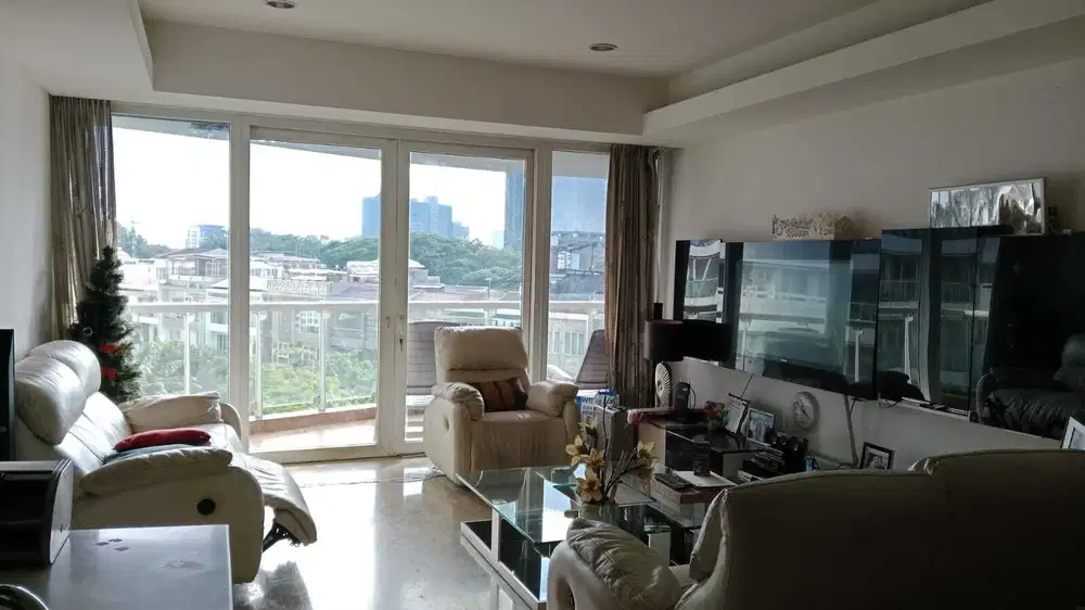 JUAL CEPAT! Apt. Royale Springhill Lantai Rendah Full Furnish