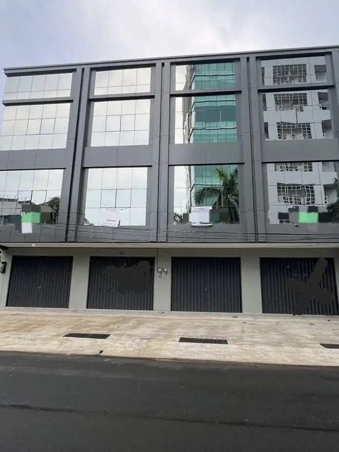 Ruko Baru Hadap Jalan di Taman Aries