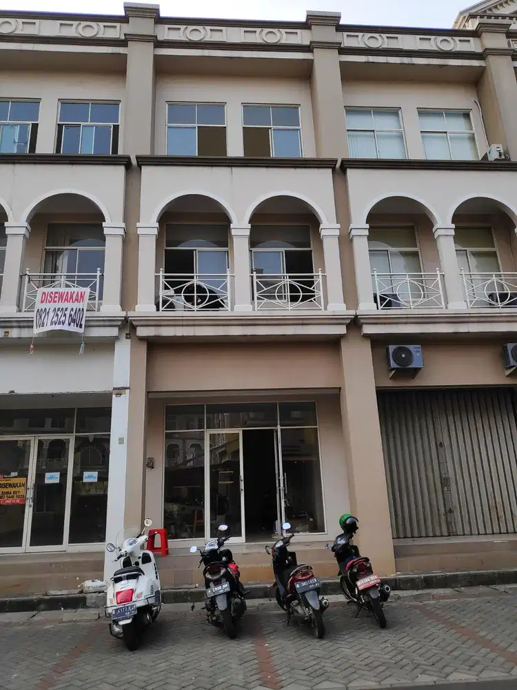 DIJUAL CEPAT RUKO 2,5 LANTAI LOKASI STRATEGIS DI GALAXY KOTA BEKASI