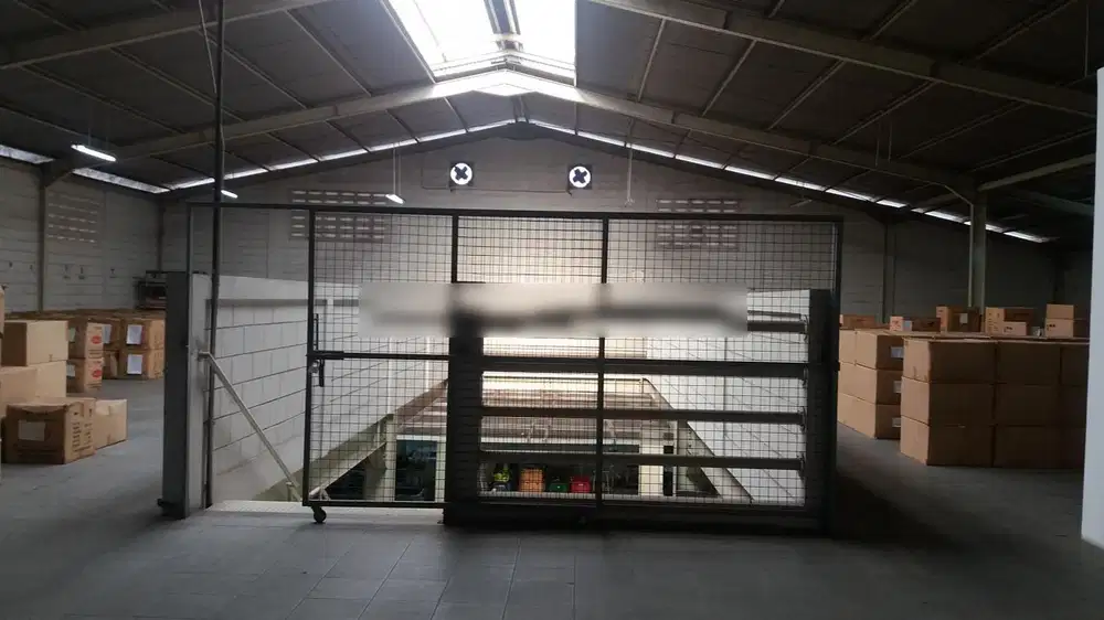 Disewakan gudang siap pakai di jln peta, pusat kota bandung