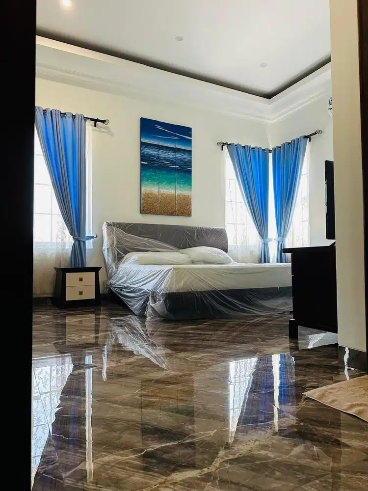 Disewakan Rumah mewah siap huni diTaman Himalaya Lippo Karawaci