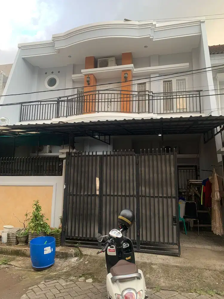 Rumah Bagus Dalam Komplek Strategis Dekat Mall Panakkukang Makassar