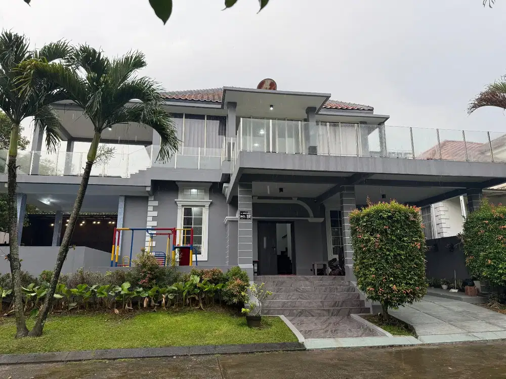 Rumah Mewah Sentul City Full Furnish Kolam Renang SHM