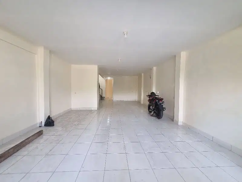 RUKO DAAN MOGOT RAYA BANGUNAN 2 LANTAI BARU DI RENOVASI 
