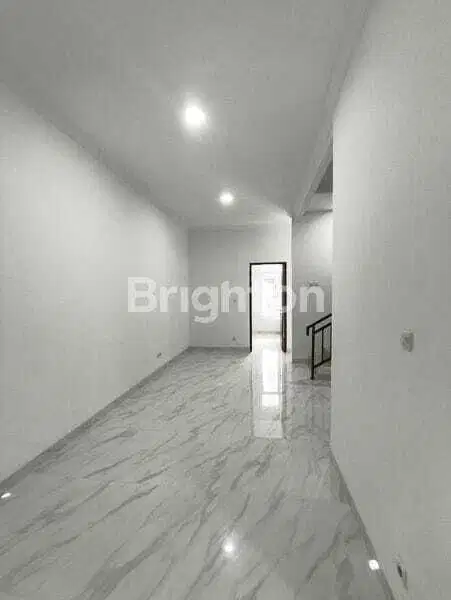 Rumah Taman Ratu Dekat Mall dan Kuliner Jakarta Barat