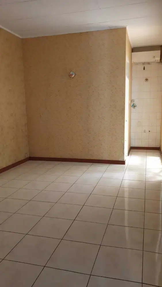 DISEWAKAN RUMAH CITRA GARDEN 1 KALIDERES JAKARTA BARAT LUAS 200M2