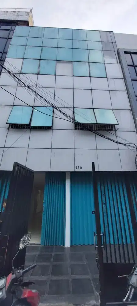 Ruko 3 Lantai Disewa Hadap Timur Cideng Jakarta Pusat