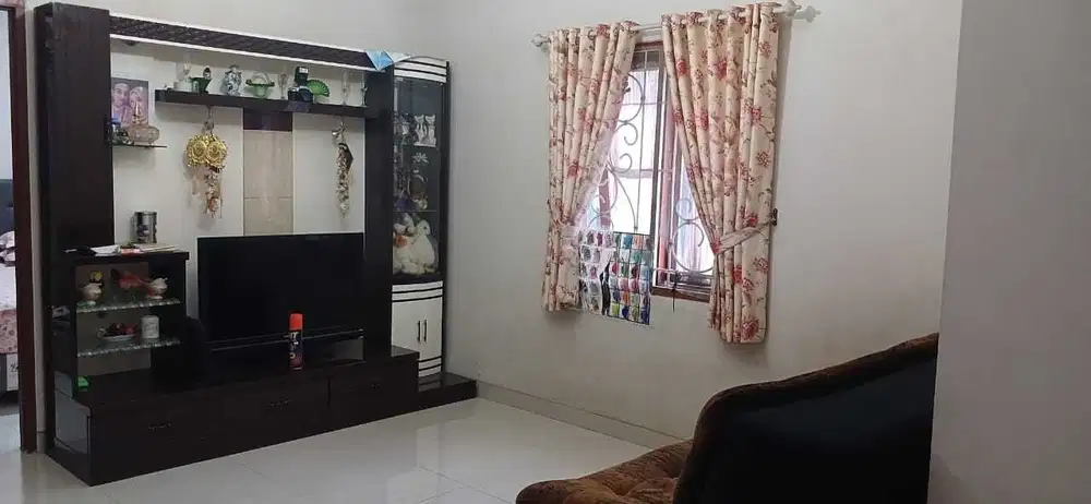 Jual Cepat Rumah Hook Bagus Terawat Siap Huni di Buah Batu - Logam