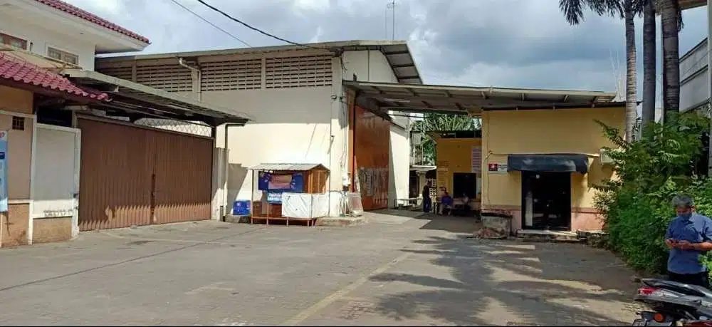 [sewa][ Turun Harga / Murah ] Gudang Rawamangun pinggir jalan utama
