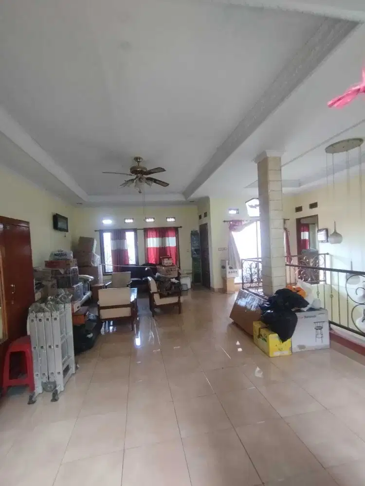 Dijual  Rumah Nyaman 2 Lantai Komplek Margaasih Permai