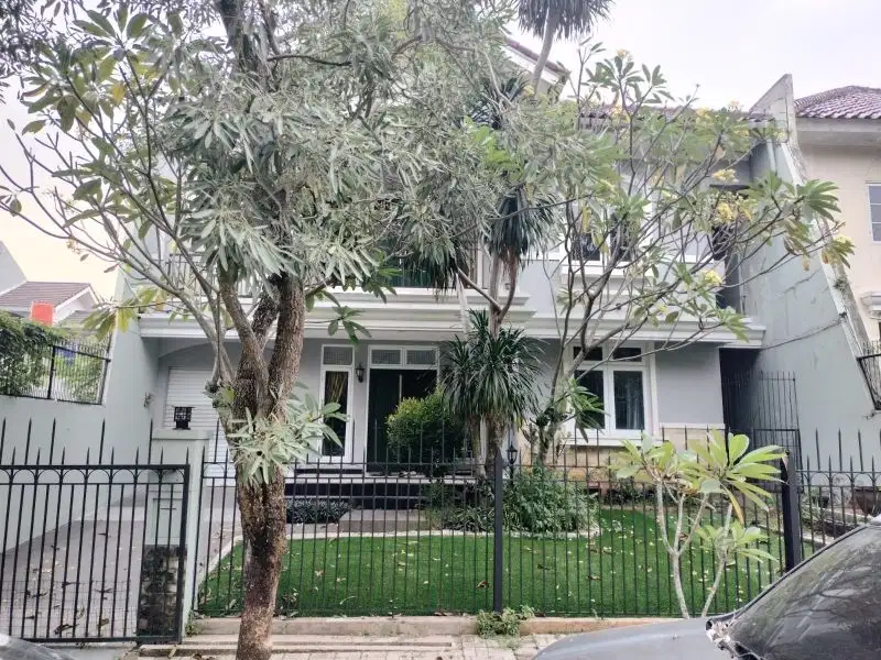 RUMAH MODERN HILLS TANGERANG BANGUNAN FULL FURNISH 2 LANTAI