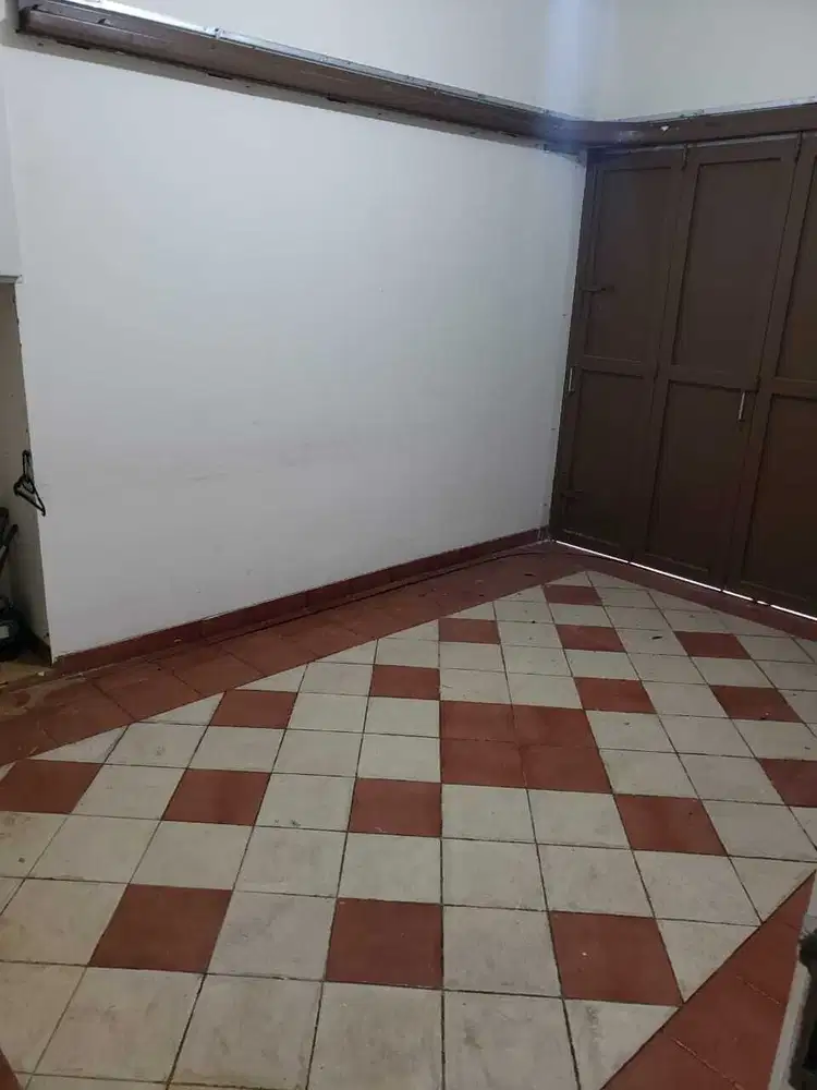 Disewa Rumah Besar Furnish Jl Macan sayap Buah Batu Karapitan Lengkong