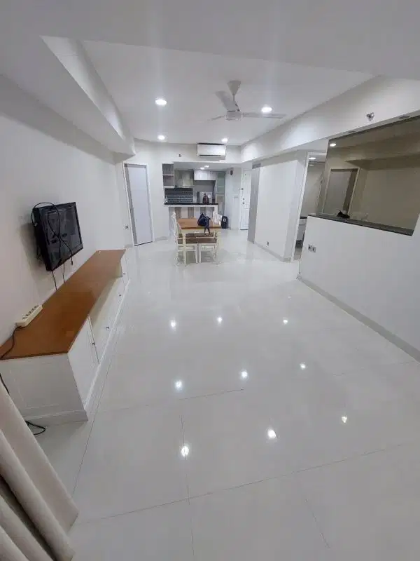 Kondominium 2BR+1 Taman anggrek - Jakbar