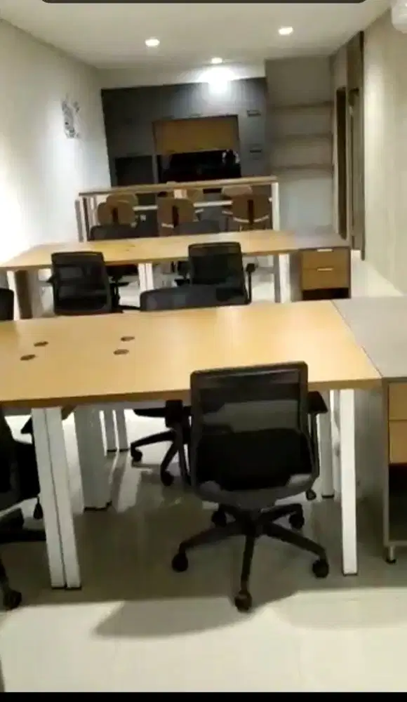 SEWA KANTOR DI JAKARTA  UTARA SUNTER 180M2 FURNISH 225K NEGO