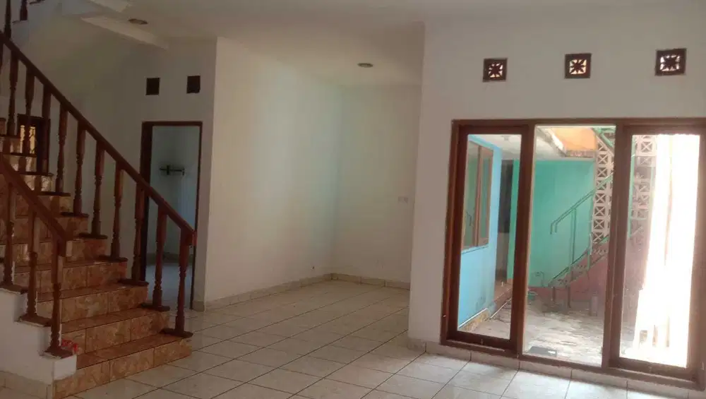 Rumah disewa murah di sayap soekarno hatta