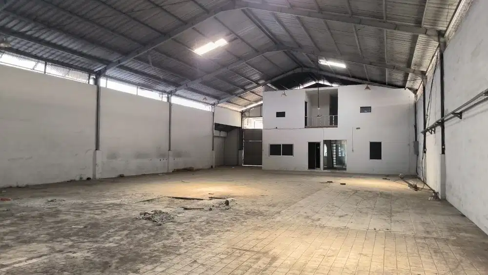 Gudang Kavling DPR Cipondoh 1100m Sudah ada Kantor 2 Lantai